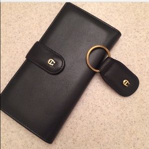 Wallet Only not with key chain